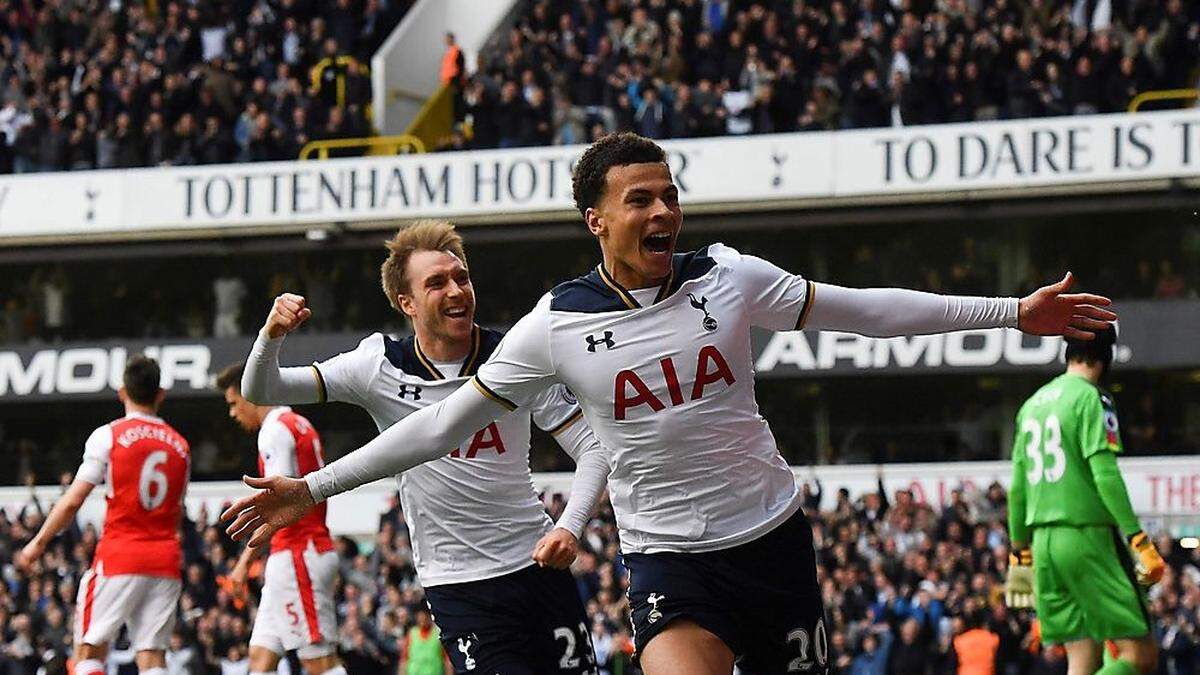 Dele Alli und Christian Eriksen jubeln über den Sieg gegen Arsenal