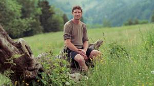 Schauspieler Andreas Kiendl ist gern in der Natur und hier in Freiland bei Deutschlandsberg unterwegs