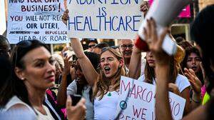 In Florida dürfen Schwangerschaftsabbrüche nur in den ersten sechs Wochen vorgenommen werden. Viele demonstrieren gegen dieses Gesetz.