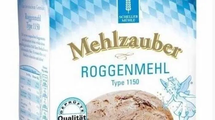 In dem Produkt "Roggenmehl Type 1150" sei eine erhöhte Konzentration sogenannter Alkaloide festgestellt worden, teilte das Unternehmen am Montagabend mit