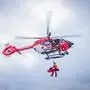Bergungen mit der Rettungswinde stellen spezielle Herausforderung dar. Deshalb müssen solche Einsätze immer wieder intensiv trainiert werden