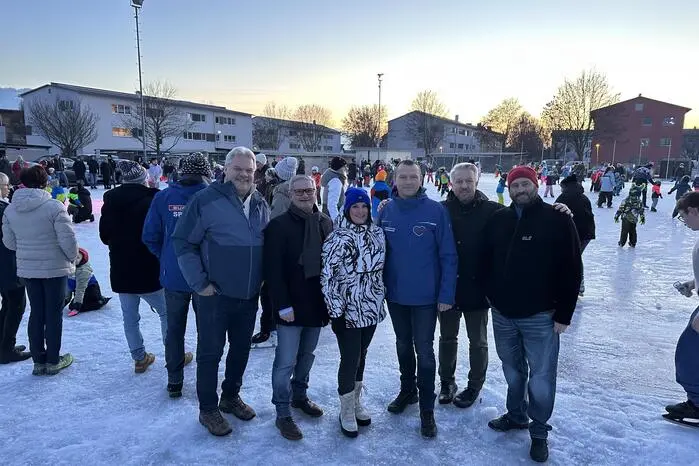 Mit dabei waren, v. l. n. r.: Heinz Bürger (GR), Christian Sander (Bgm. Kindberg), Sandra Hillebrand (GR), Christoph Tösch (Verein zEdHG), Reinhard Leitner (GR) und Martin Salchenengger (GR).