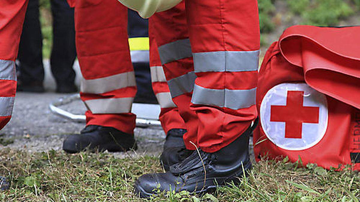 Auto überschlug sich auf der B100