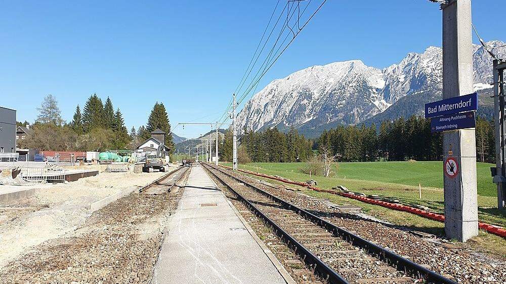 Die Arbeiten am Bahnhof Bad Mitterndorf (hier im vergangenen Frühjahr) sind bald abgeschlossen