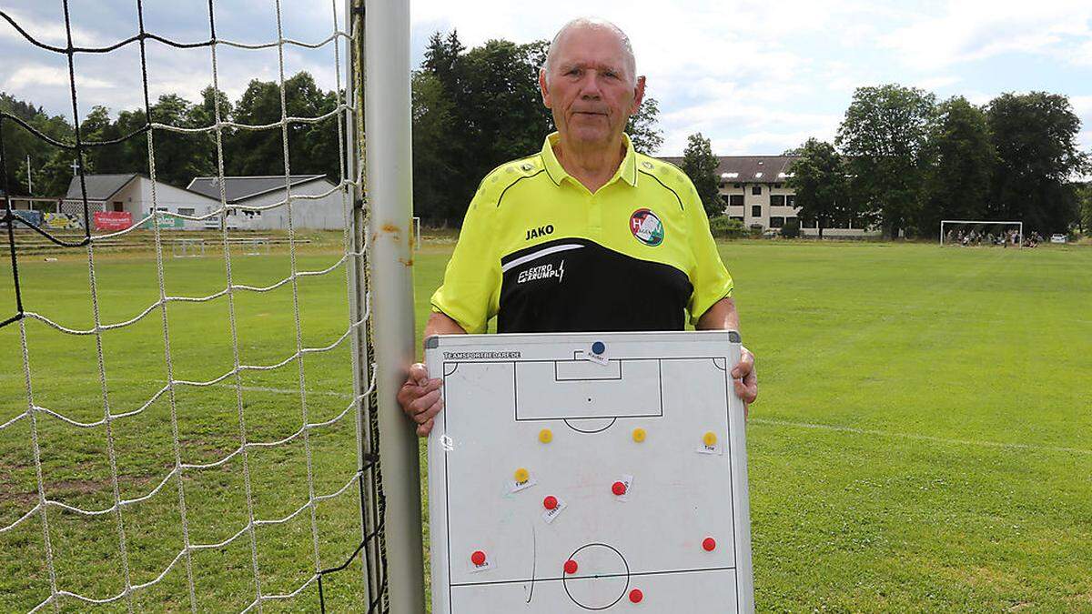 Siegfried Höfferer war früher auch Trainer. Heute ist er „Mädchen für alles“, wie er selbst sagt