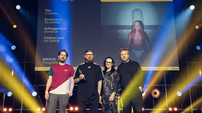 CCA Awards: Gabriel Schwarzinger und Patrick Haas von En Garde mit den Auftraggebern Sabrina und Stefan Fritz (FritzFritz)