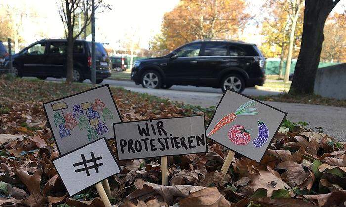 KLeine Schau zu großen Themen: "WIR PROTESTIEREN!" im Wiener Volkskundemuseum