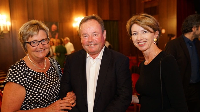 Bürgermeister Johann Schuster mit Gattin Erika und Gabi Schaunigg