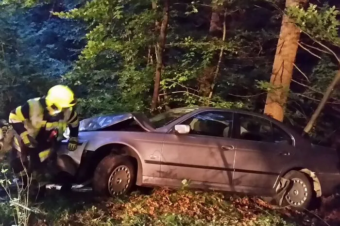 Auf dem Dobratsch stürzte ein Auto 40 Meter ab.