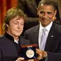 Barack Obama und Paul McCartney. Auch ein Song der Beatles ist auf der Hitliste des Präsidenten.