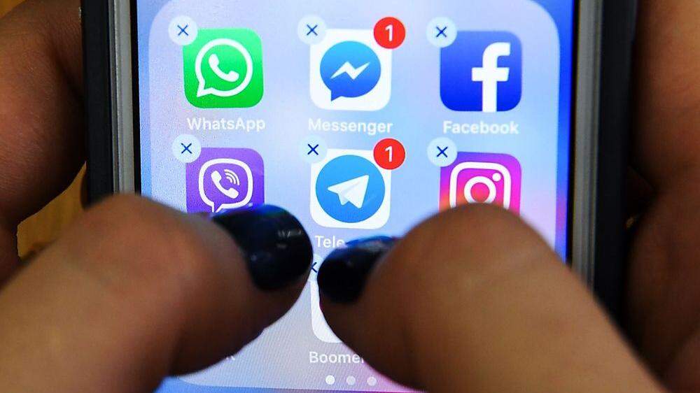 Nach einem nicht rechtskräftigen Urteil des Landgerichts München darf der Facebook-Konzern mehrere Apps in der derzeitigen Form in Deutschland nicht anbieten
