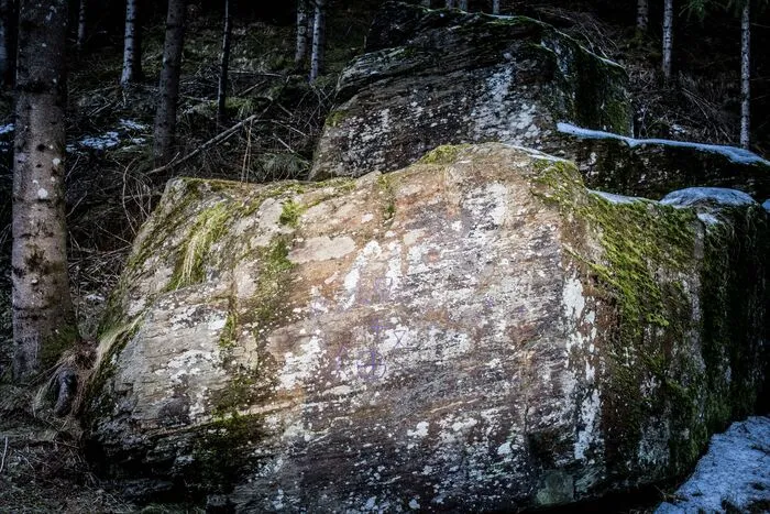Der Felsen trägt wegen seiner markanten Form den Namen Teufelspredigtstuhl.