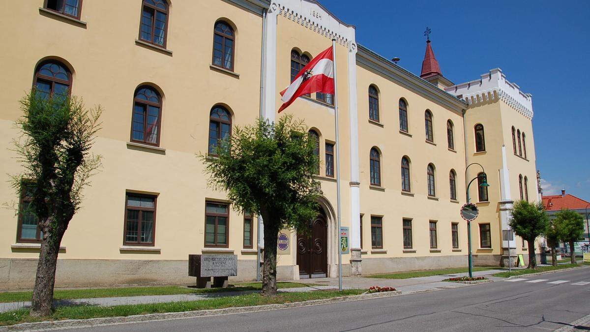 Die Erzherzog-Johann-Kaserne in Straß war einst ein Schloss 