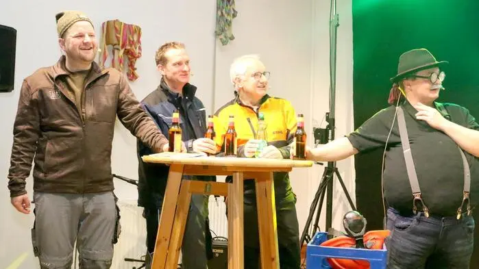 Vorweg: Die alte Bischofsstadt bleibt weiterhin auch die Narrenhauptstadt des Gurktales. Das kam bei der Premierensitzung der Faschingsgilde Straßburg am Freitagabend im Landsmann-Saal klar zum Vorschein. 