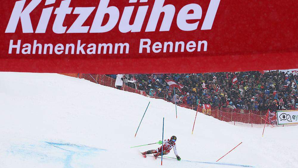 Doch kein Kitzbühel an zwei Wochenende: Aus Sicherheitsgründen wurden die zwei Slaloms abgesagt - der ÖSV gab die Rennen an die FIS zurück. Vorerst.