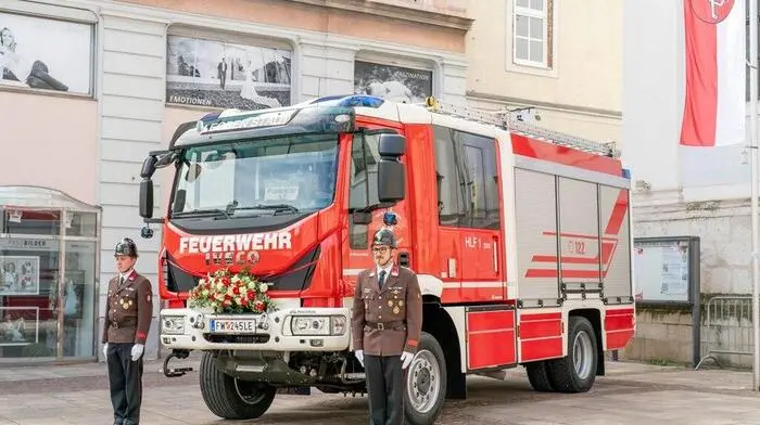 Ein Hilfeleistungsfahrzeug HLF1 ist der jüngste Neuzugang im Fuhrpark der Freiwilligen Feuerwehr (FF) Leoben-Stadt. Konzipiert ist es mit seinem 2.000-Liter-Tank zur Brandbekämpfung und zur Löschwasserförderung.
