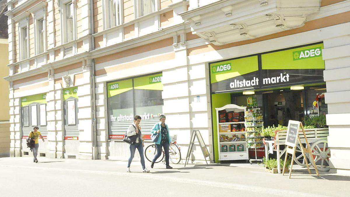 Bevor der Altstadtmarkt am Hohen Platz eröffnete, gab es eineinhalb Jahre lang keinen Nahversorger in der Stadt