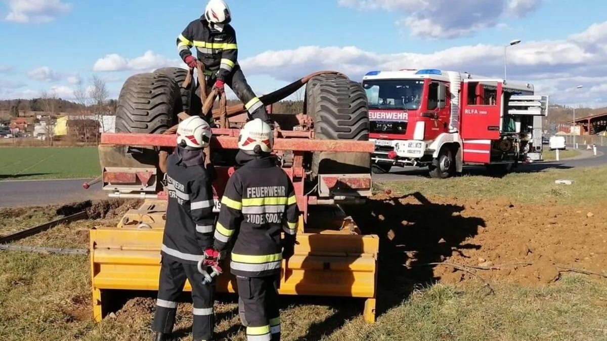 Der umgestürzte Traktoranhänger