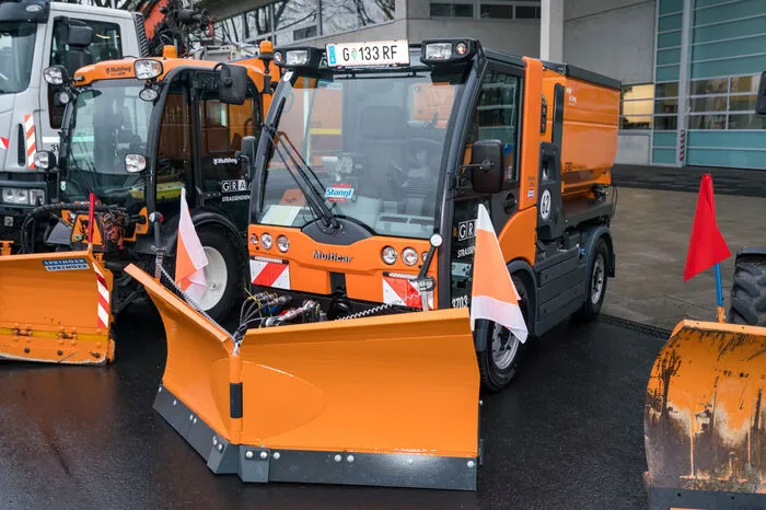 Multicar M29 (115PS): Wird in der Innenstadt in schmäleren Gassen und Fußgängerzonen eingesetzt.