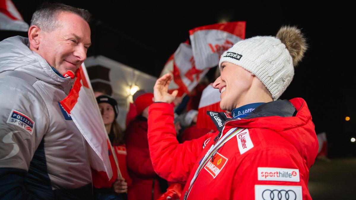 Harald Rodlauer mit Ex-Schützling Eva Pinkelnig