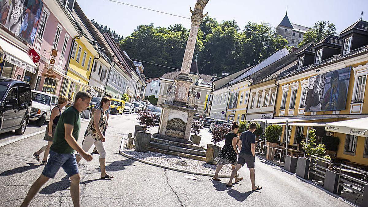 Viele Lokale am Bleiburger Hauptplatz haben sich bereits auf das Kneipenfestival vorbereitet - nun wurde es abgesagt