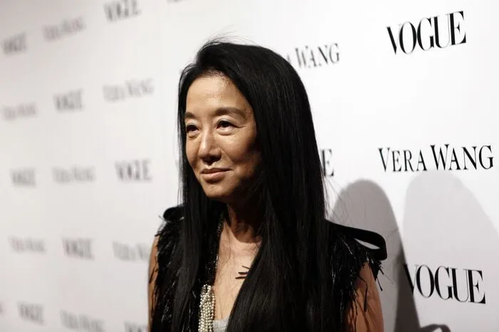 Die Modedesignerin Vera Wang (69) ist vor allem bekannt für ihre Hochzeitskollektionen. Auch zahlreiche Stars sind bekennende Fans. Mit 407 Millionen Euro landet sie auf Platz 45.