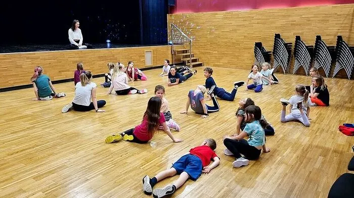 Im Tanzworkshop von Sabine "Summy" Riegler erlernten die Kinder und Jugendlichen, was es heißt, Spaß an Bewegung zu haben