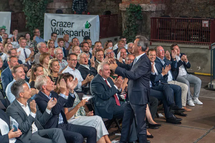 Vor vollem Haus gab es beste Stimmung.