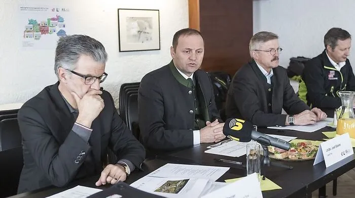 Präsentierten den Investitionsplan: Hubert Steiner, Josef Geisler, Siegfried Sauermoser und Josef Fuchs