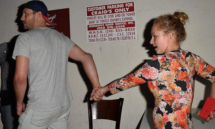 Hayden panettiere Hand in Hand mit einem Unbekannten in Los Angeles