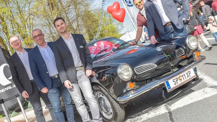 Autohändler, Fahrradfachhändler und Motorradhändler zeigten die Trends im Fahrzeugbereich. Hunderte Oberkärntner lockten sie damit an."Cars of Emotion" lautete das Motto. Ihr Auto, das Fahrvergnügen weckt, stellte das Team des Autohauses Staber vor. 