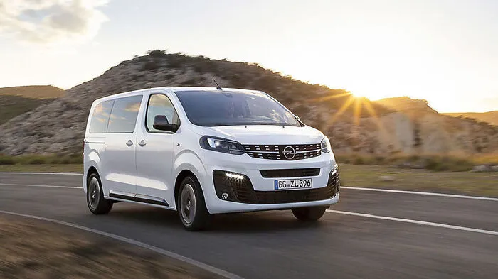Fans des klassischen Familienvans müssen in den letzten Jahren stark sein. Das einstige Boom-Segment wurde von dem nächsten Hype, dem SUV, komplett dezimiert und die meisten ihrer Art sang- und klanglos eingemottet. So ergeht es auch dem Zafira nach drei Generationen – aber zumindest sein Name hat überlebt, wenn auch mit dem Zusatz Life.