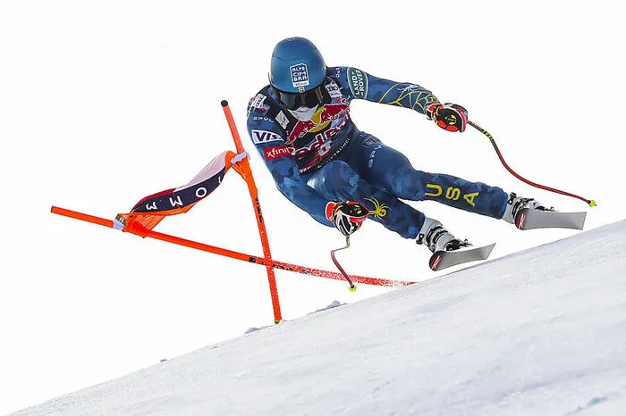 Ford ist aber nicht der einzige Amerikaner, der ausfällt: Eine Halswirbelfraktur zog sich der 28-jährige US-Amerikaner Ryan Cochran-Siegle zu. Der Speedspezialist - immerhin Sieger des Super-G in Bormio - kam bei der ersten Kitzbühel-Abfahrt schwer zu Sturz.
