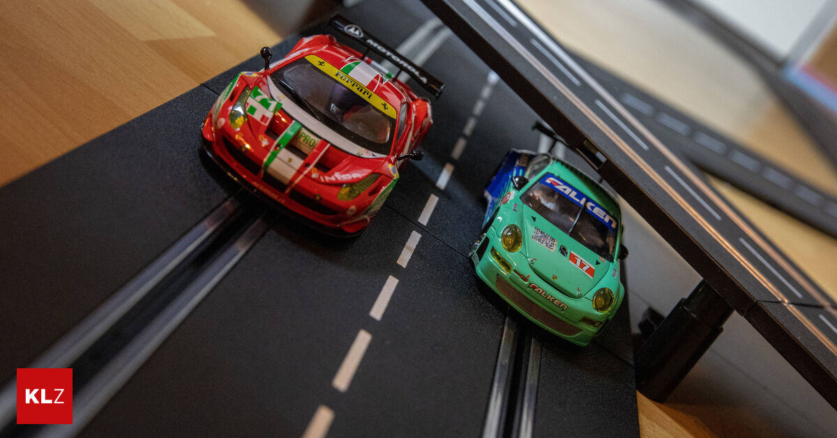 Carrera Bahn Eine Spur Geht Nicht Bewegte Geschichte: Legendäre Mini-Autorennen für zu Hause: Die Carrera