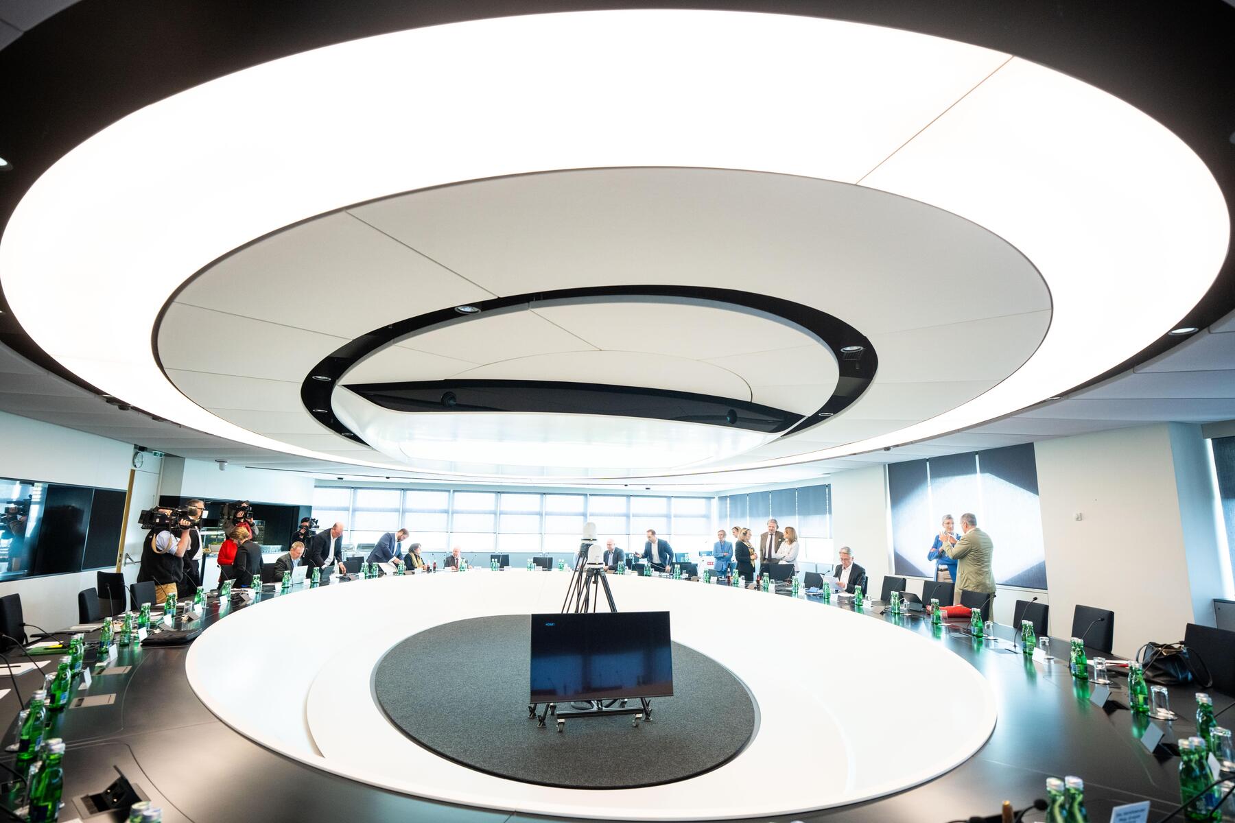 Thurnher bis Ende 2026 an ORF-Spitze Wann kommt das Aufarbeiten im ORF wirklich?