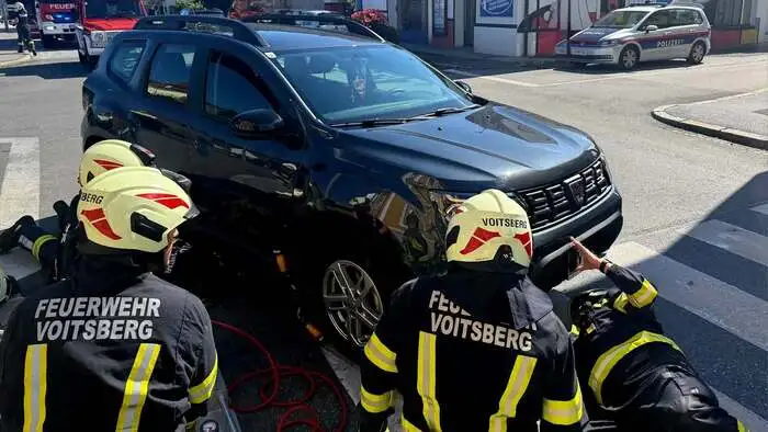 Feuerwehreinsatz nach Verkehrsunfall