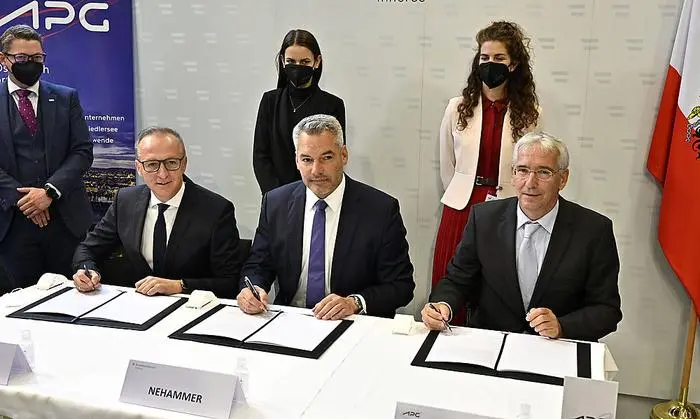 Gerhard Christiner, APG Vorstand, Innenminister Karl Nehammer, Thomas Karall, APG Vorstand 