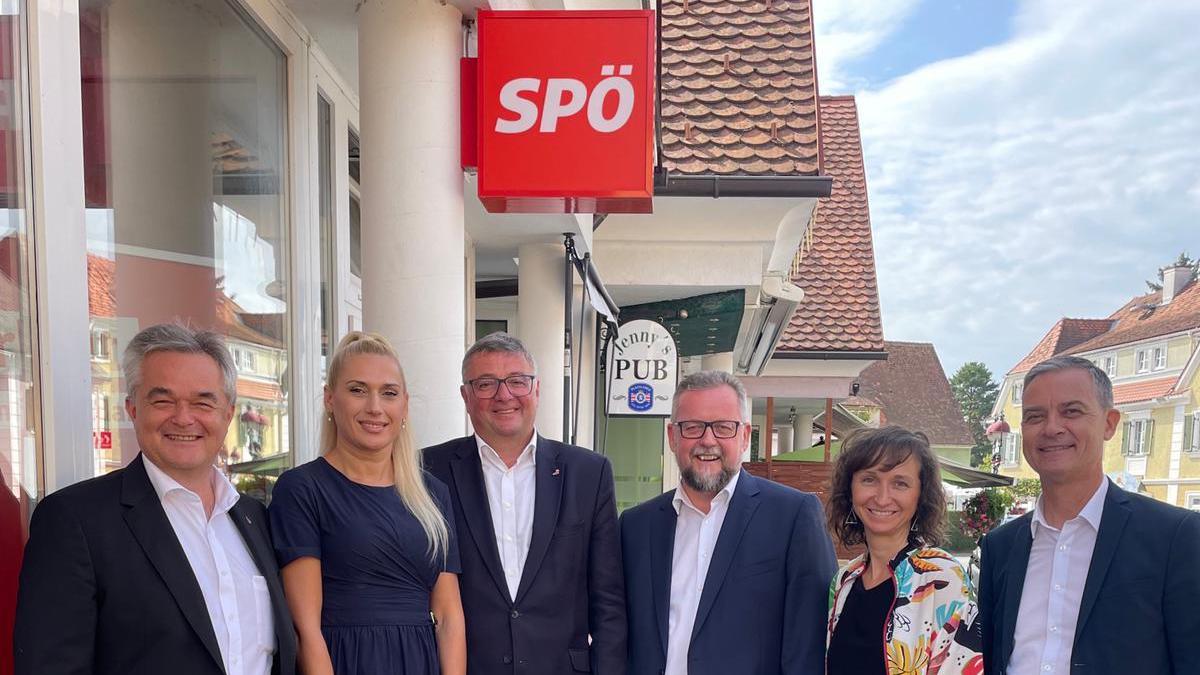 Der Weizer Bürgermeister Ingo Reisinger, Regionalgeschäftsführerin Amela Hirzberger, Nationalratsabgeordnete Jörg Leichtfried, Passails Vize Manfred-Peter Harrer, Christina Winter da Silva und Wolfgang Dolesch 