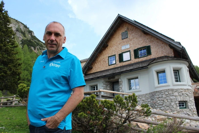 Karl Walluschnig stammt aus Villach und war dort schon im Alpenverein aktiv. Seit Jänner ist er der neue Wirt der Klagenfurter Hütte.