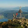 Ein Etappenziel auf dem Alpen-Adria-Trail ist die Gerlitzen - mit Blick auf Ossiacher- und Wörthersee