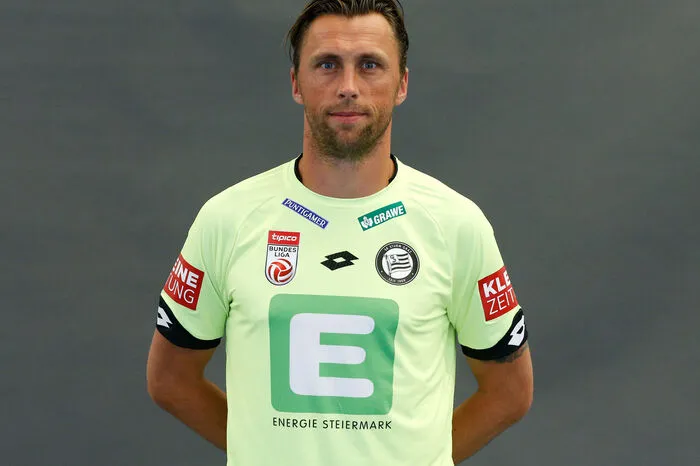 Christian Gratzei, geboren am 19. September 1981. Vereine als Profi: Sturm Graz Spiele für Sturm (vor der Saison): 316