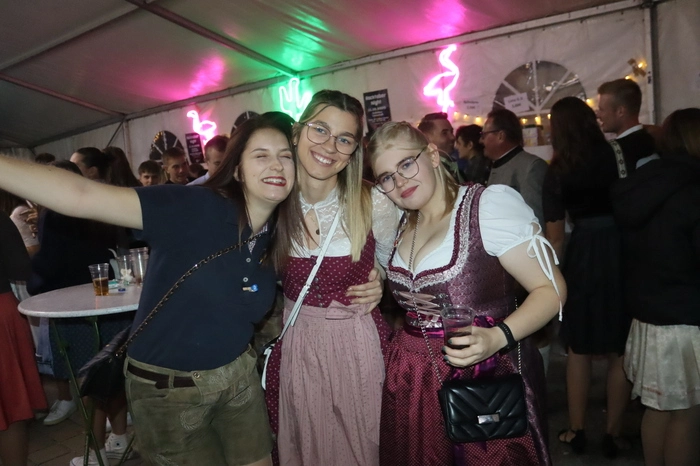 Diese drei „Unterkärntner Partygirls“ waren, wie jedes Wochenende, wieder unterwegs.