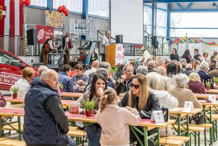 Die Sporthalle in Völkermarkt war gut gefüllt