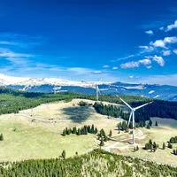 Die Kelag stieg mit der Übernahme des vor einer Woche eröffneten ersten Kärntner Windparks im Lavanttal in die Windkraft ein