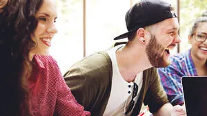 Wer Sozialkompetenz besitzt, diese pflegt und trainiert, sichert damit nicht zuletzt auch seine eigene Karriereentwicklung