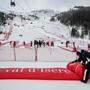 Zusammenpacken statt Rennen fahren: In Val d‘Isère und in St. Moritz waren keine Rennen möglich ...