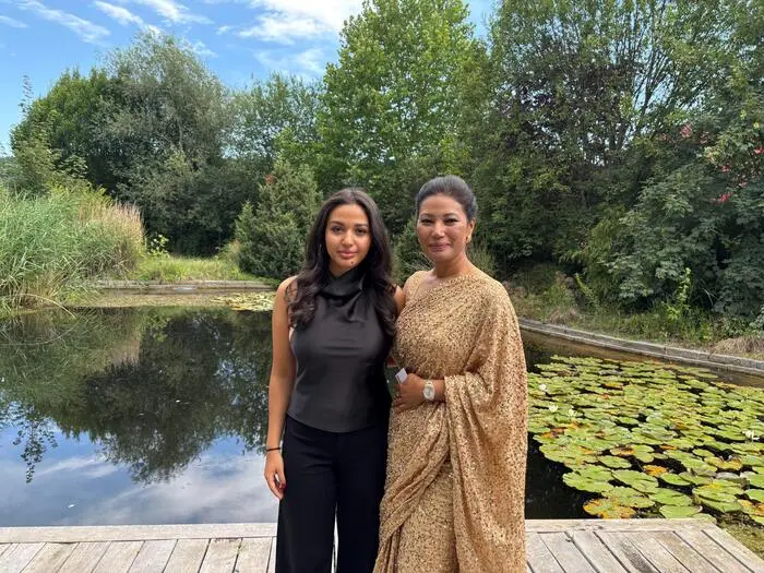 Siya und Preeti Hoffmann