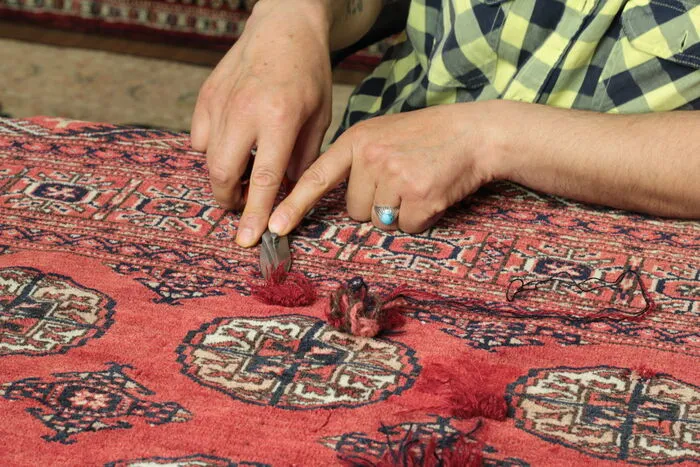 Reparaturen oder Restaurationen erhalten den Wert und die Tradition der Handarbeit. 