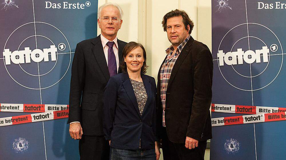 Ein Foto von 2015: Harald Schmidt mit Eva Löbau und Hans-Jochen Wagner  