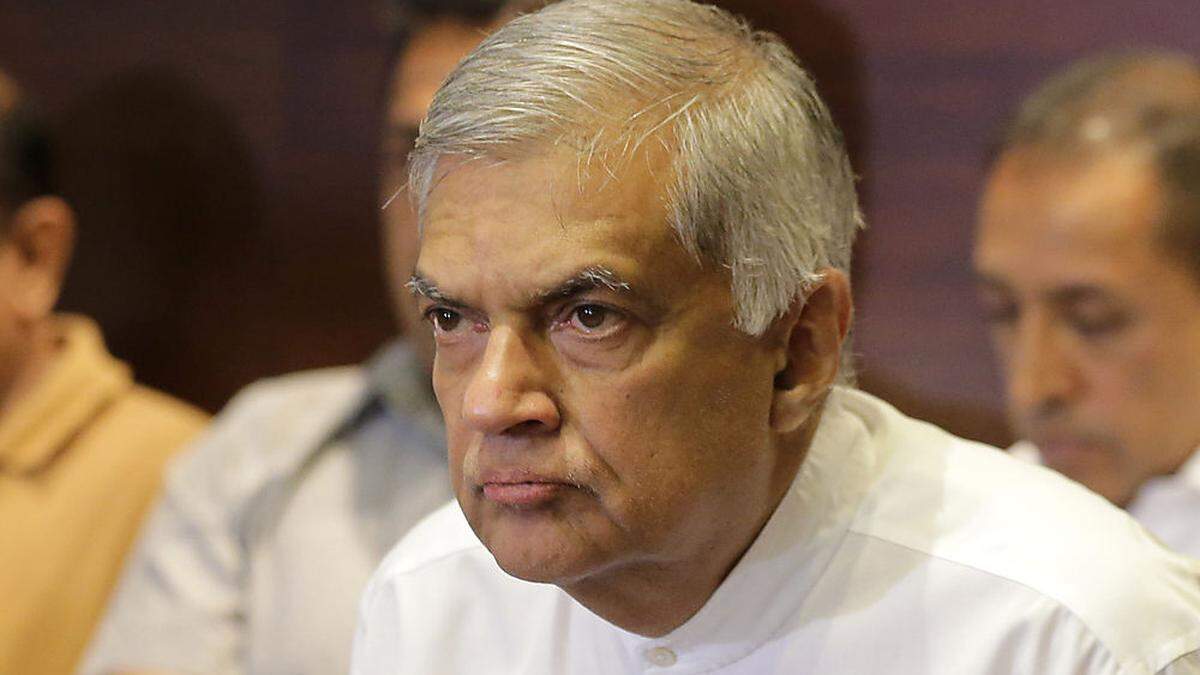 Regierungschef Ranil Wickremesinghe wurde abgesetzt.